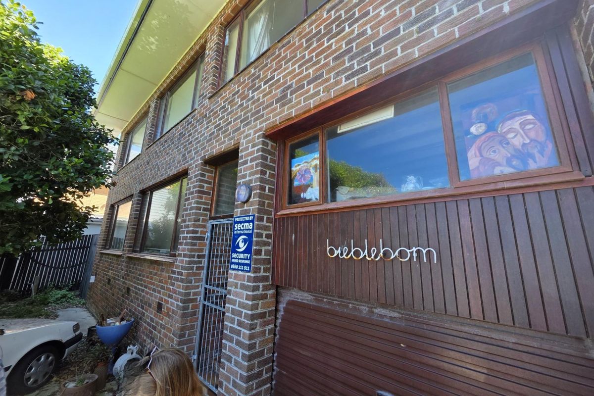 Seafront property In Franskraal. - Photo 2