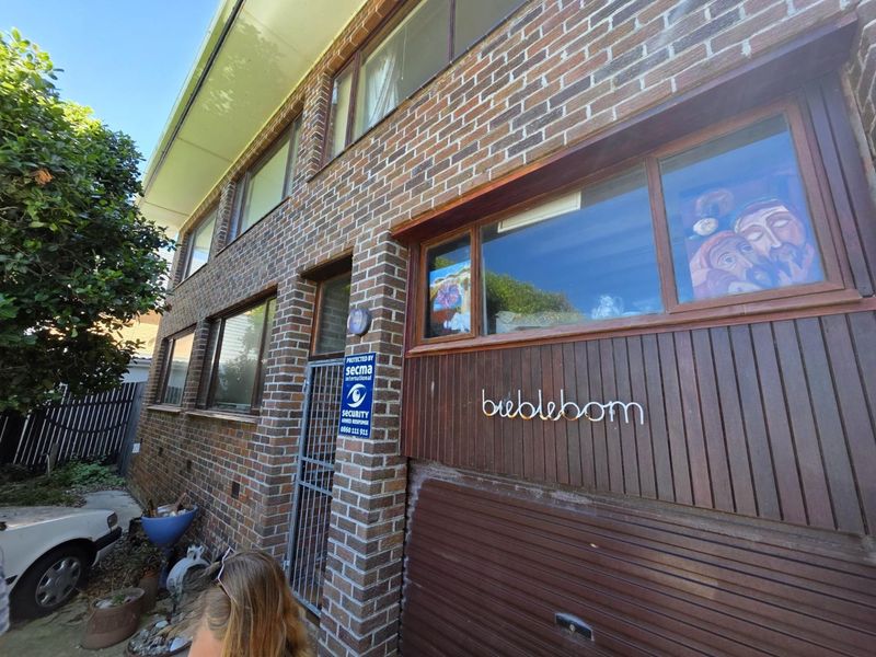 Seafront property In Franskraal. - Photo 2