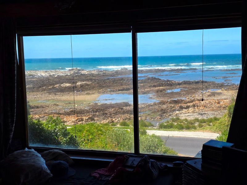 Seafront property In Franskraal. - Photo 1