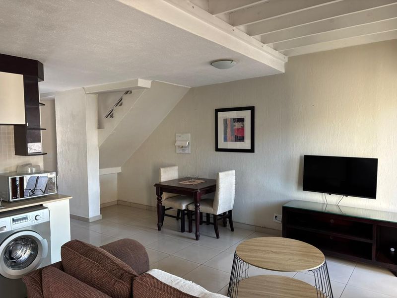 1 Bedroom Apartment in Morningside  - Photo 5