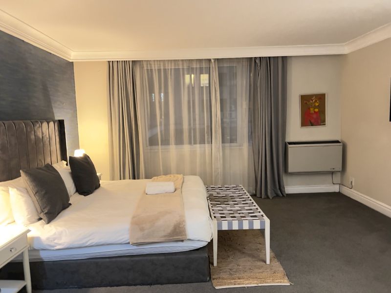 Cape Town City Centre: Cozy Studio Flat with Fibre  - Photo 4