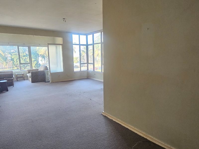 INVESTMENT OPPORTUNITY | ESPLANADE - Photo 3