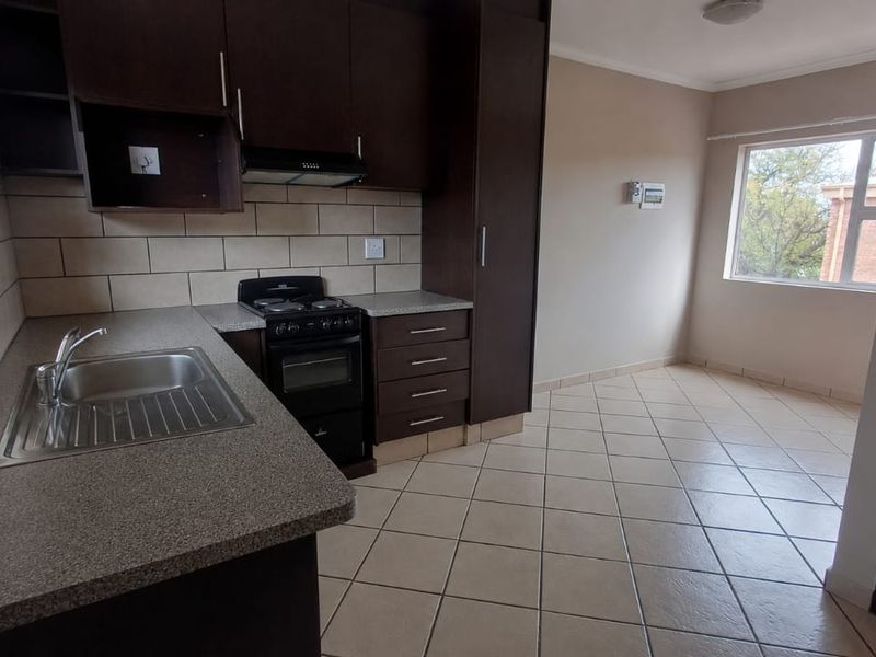 1 Bedroom Apartment / Flat for Sale in Kempton Park Central - Chronicles - Photo 6