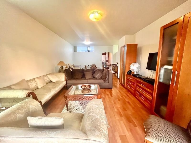 Invest in One of Johannesburg's Most Desirable Addresses - Photo 4