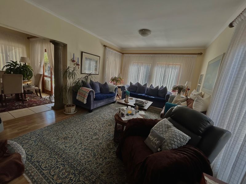 3 bedroom home in an exclusive and sort after complex  - Photo 5