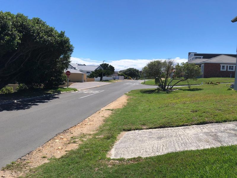 Prime Vacant Stand with Sea Views – Only 200m from the Ocean in Perlemoenbaai - Photo 4