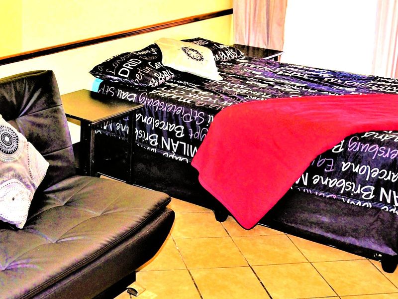 Bachelor Unit (0.5 Bedroom) Apartment To Let in Hilltop Lofts Complex in Midrand  - Photo 8