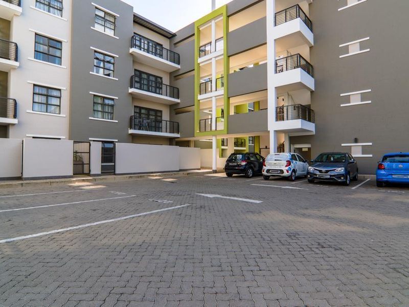 Modern 1 bedroom apartment at Rivonia. - Photo 9