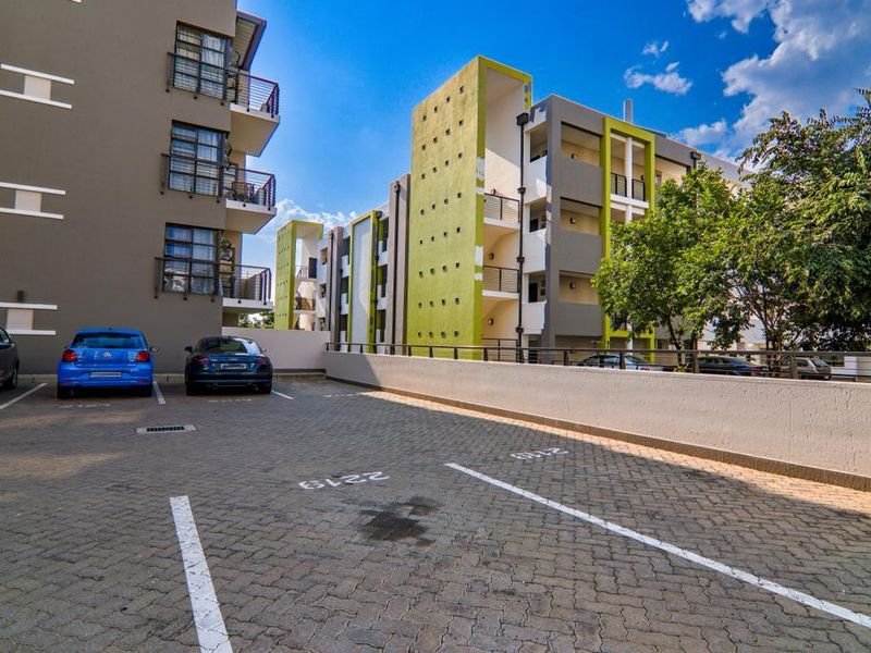 Modern 1 bedroom apartment at Rivonia. - Photo 10