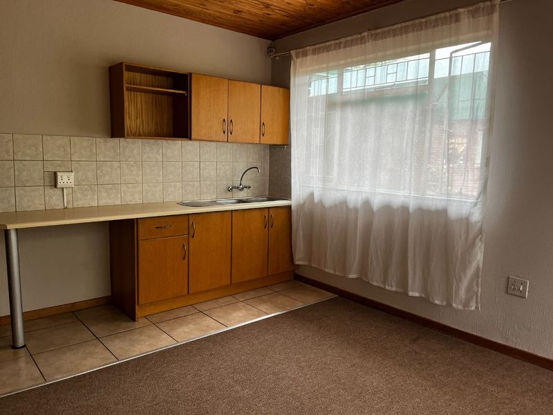 Charming Garden Flat to Rent in Schoemansville - Photo 5