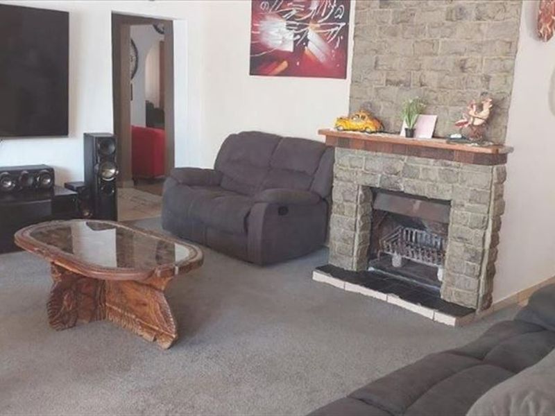 Exceptional Family Estate With Income Potential - Photo 2