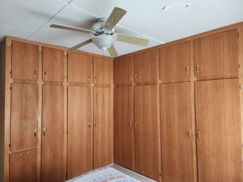 DUEL LIVING IN STILFONTEIN EXT 4 - Photo 9