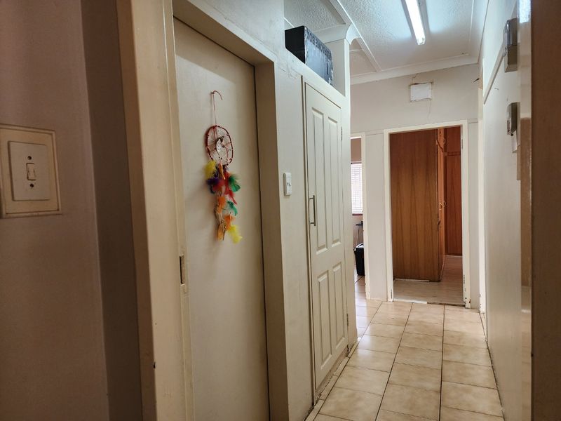 DUEL LIVING IN STILFONTEIN EXT 4 - Photo 8