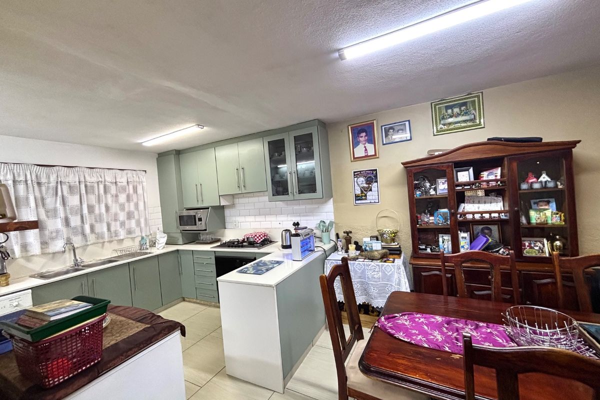 REDUCED BY R200 000 | Spacious Double-Storey Family Home in Castle Hill with Multi-Functional Layout and Rental Income Potential - Photo 3
