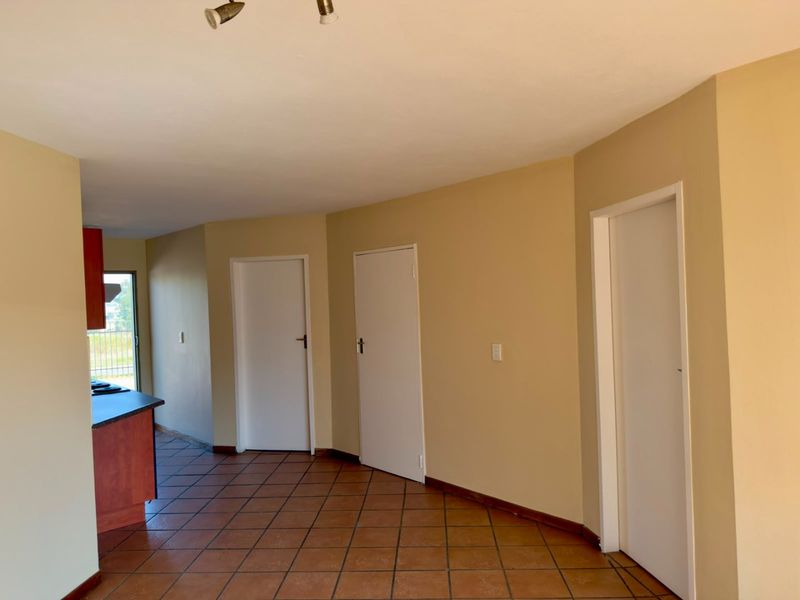 Modern ground floor 2 Bedroom and 1 Bathroom Apartment for Rent - Photo 4