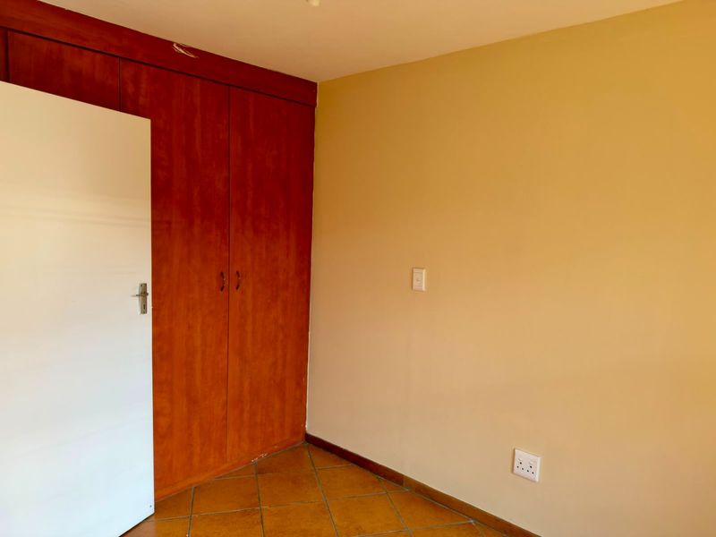 Modern ground floor 2 Bedroom and 1 Bathroom Apartment for Rent - Photo 10