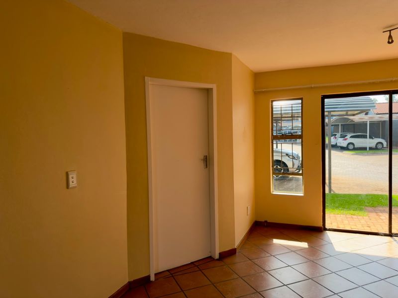 Modern ground floor 2 Bedroom and 1 Bathroom Apartment for Rent - Photo 6