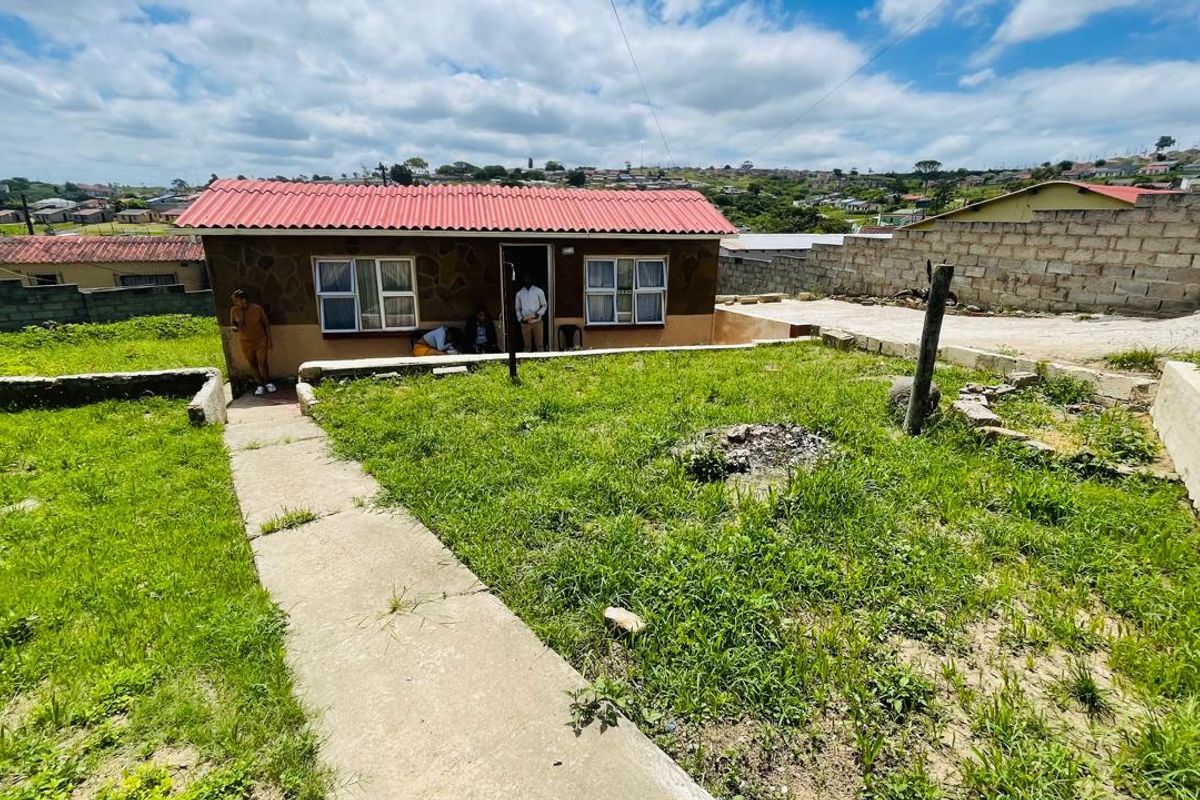 2 Bed House in Mdantsane Nu 3, Mdantsane for Sale - Photo 3