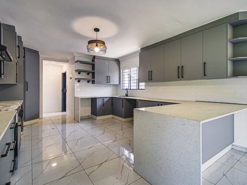 Setting the benchmark - this home is an absolute family haven in a prime location. - Photo 10