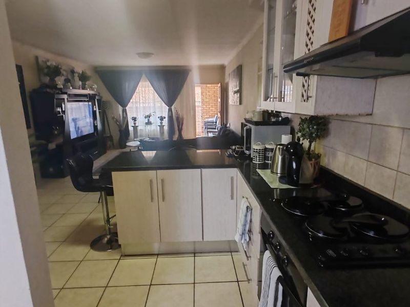 Cosy 3 bed Townhouse in Kosmosdal with Fibre - Photo 1
