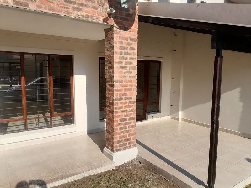 Modern 2-Bedroom, 2-Bathroom Duplex To Let in Waterfall Heights, Vorna Valley - Photo 2