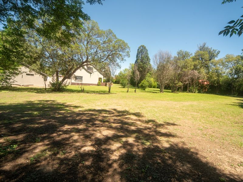 Prime Contractors Accommodation or Guesthouse with Endless Potential in Standerton  - Photo 4