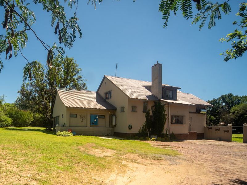 Prime Contractors Accommodation or Guesthouse with Endless Potential in Standerton  - Photo 8