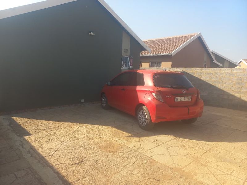 Two bedroom for sale at savanna city - Photo 4