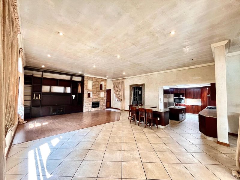 A Sanctuary Where Elegance Meets Everyday Ease - Photo 6