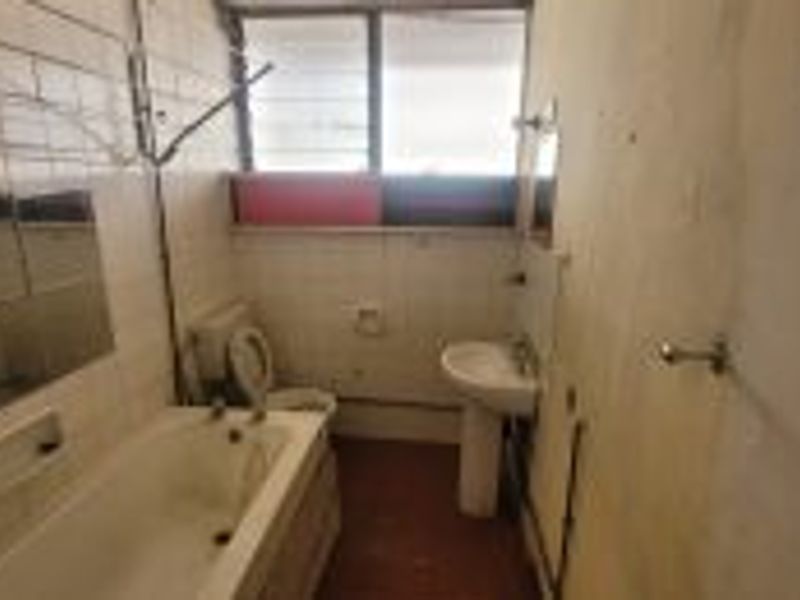 SUNNYSIDE - 1 BEDROOM FLAT FOR SALE  - Photo 7
