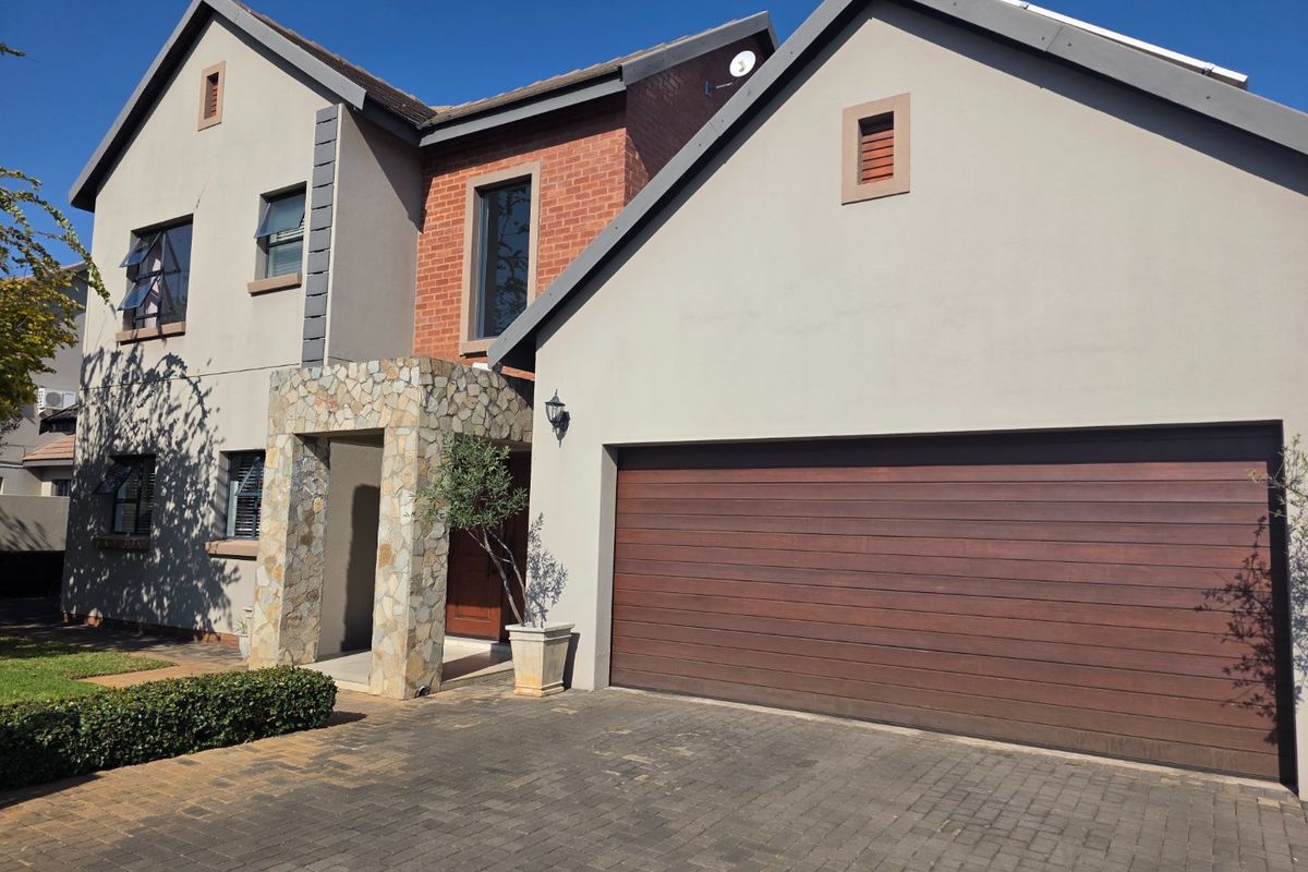 Exceptional Family Living with Modern Comfort and Sustainable Features - Dual Mandate - Photo 5
