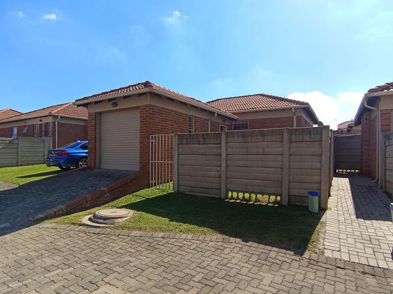 Spacious Family Home with Private Yard - Photo 1
