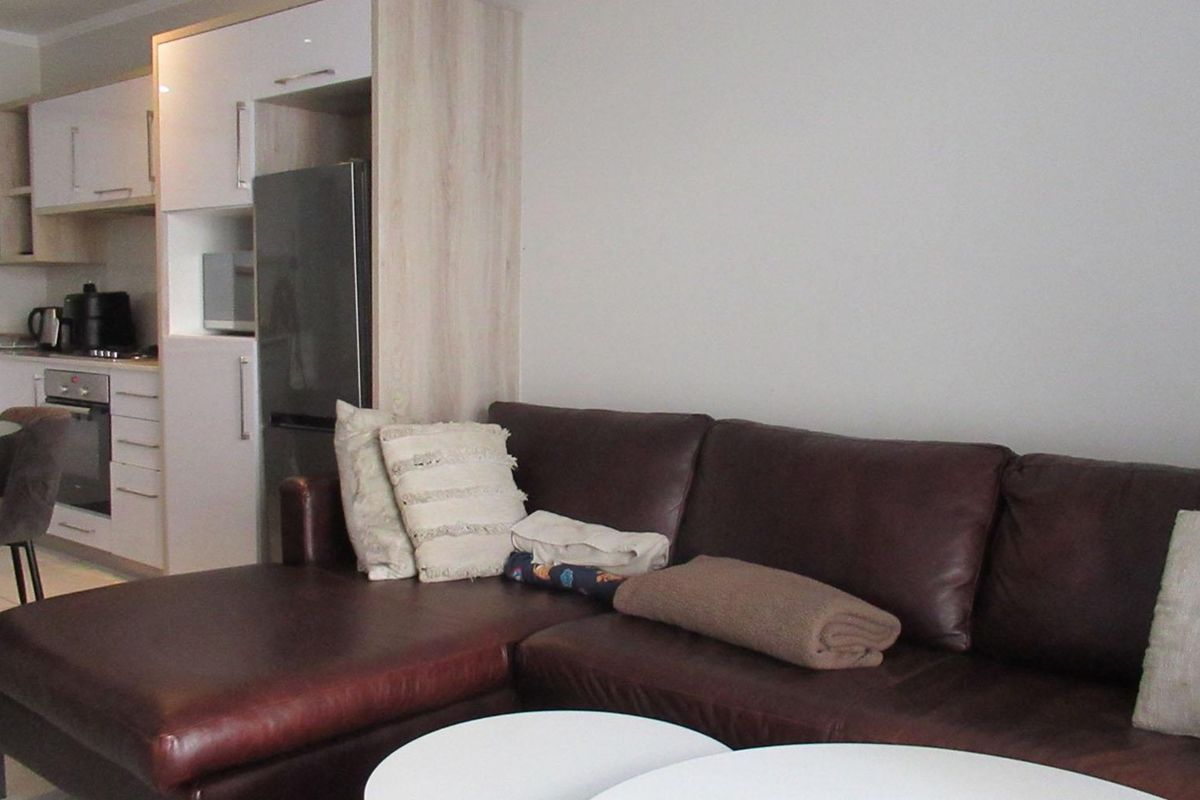 2 Bedroom apartment  For Sale in Bryanston - Photo 4