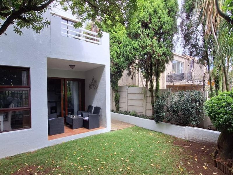 2 Bedroom House for Sale in Bedfordview - Photo 3
