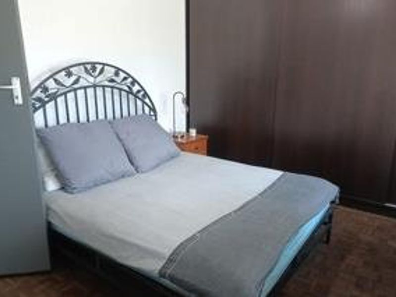 Spacious Family Home with Solar Power, Pool & Exceptional Extras!  - Photo 9