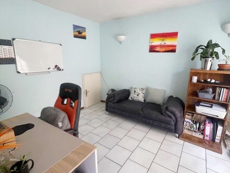 Spacious Duplex Living in a Secure Boomed-Off Area!  - Photo 5