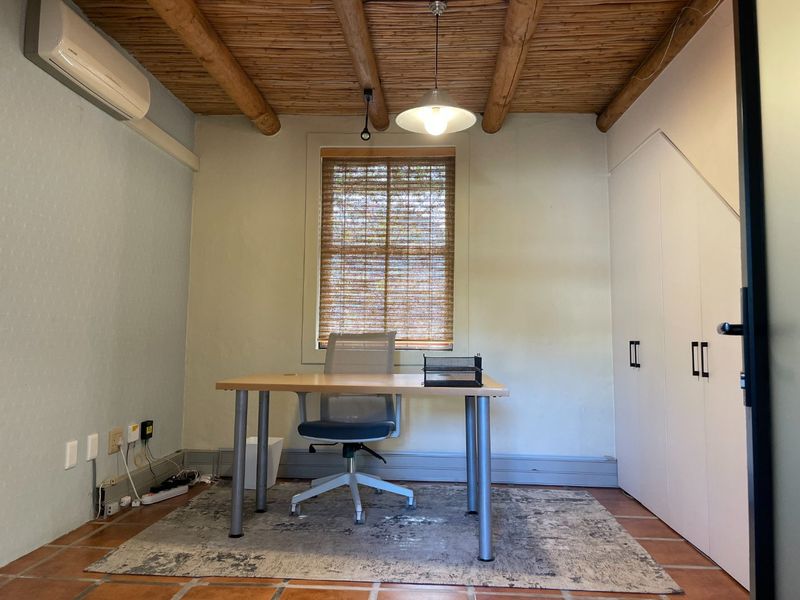 180m2 Ground and First Floor office suite  - Photo 5