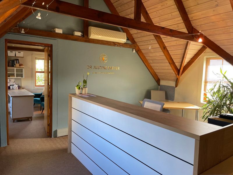 180m2 Ground and First Floor office suite  - Photo 4