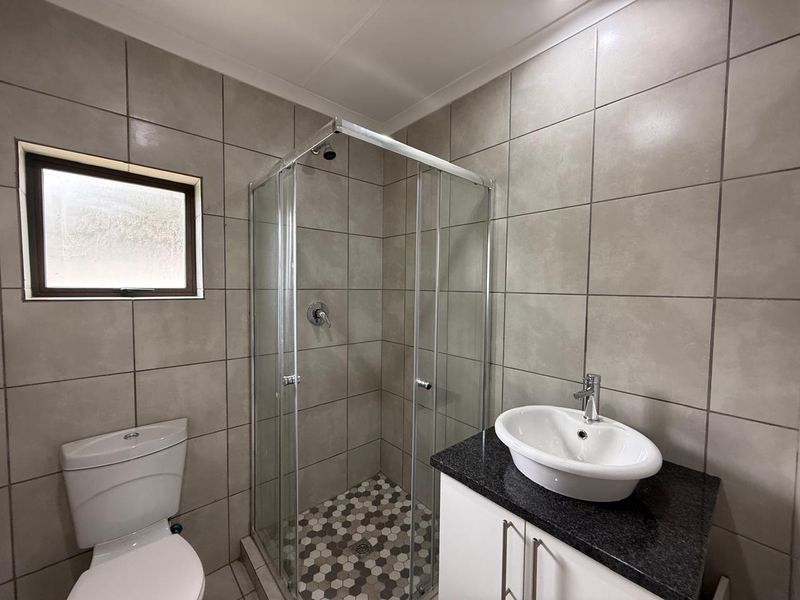 2 Bedroom Apartment to Rent in Schoemansville - Photo 4