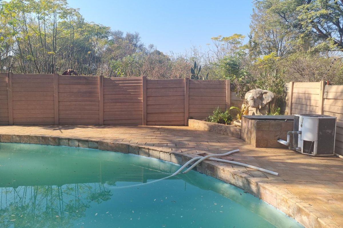 Great Property In Melodie – with Great Potential - Photo 2
