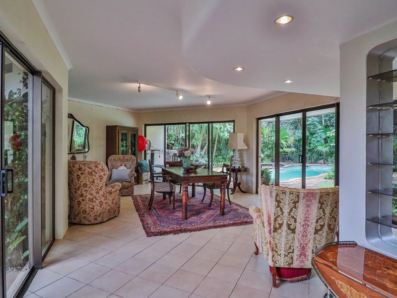 Spacious Family Home in a Prime Location - Photo 9