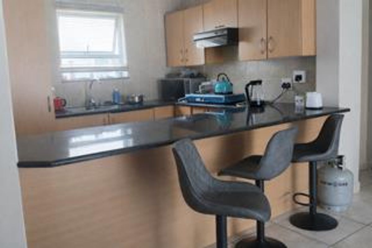 Apartment has 2-Bedroom with 1-Bathroom ,Kitchen and a Living room - Photo 3