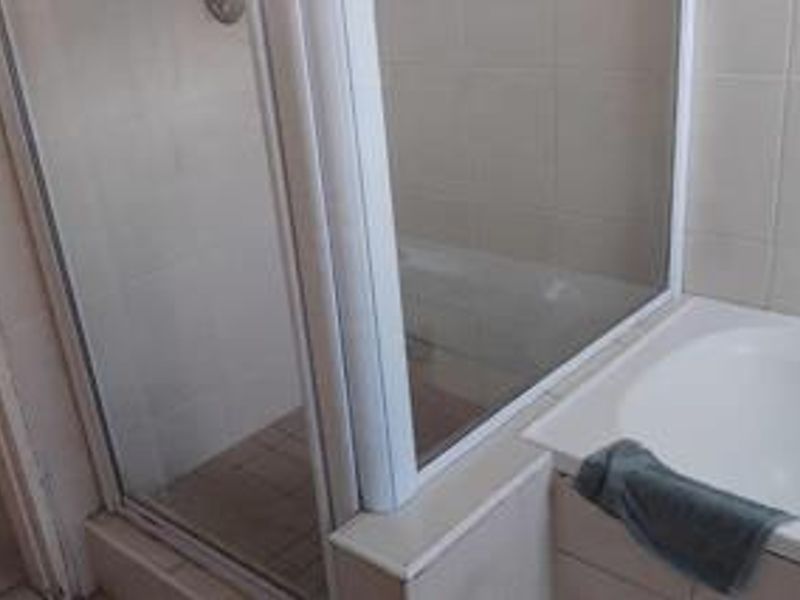 Apartment has 2-Bedroom with 1-Bathroom ,Kitchen and a Living room - Photo 8
