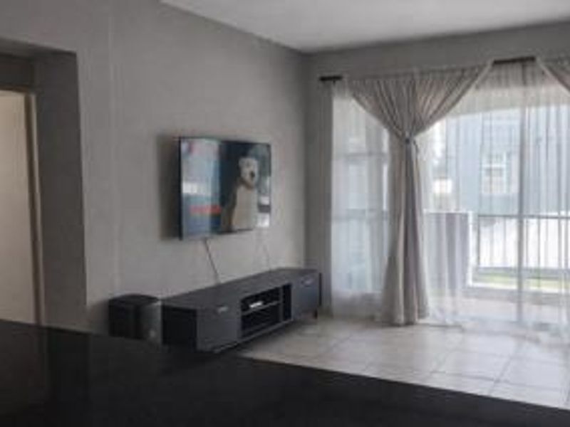 Apartment has 2-Bedroom with 1-Bathroom ,Kitchen and a Living room - Photo 5