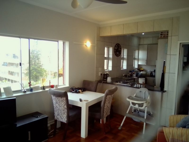 South Coast Apartment with seaviews from each window - Photo 10