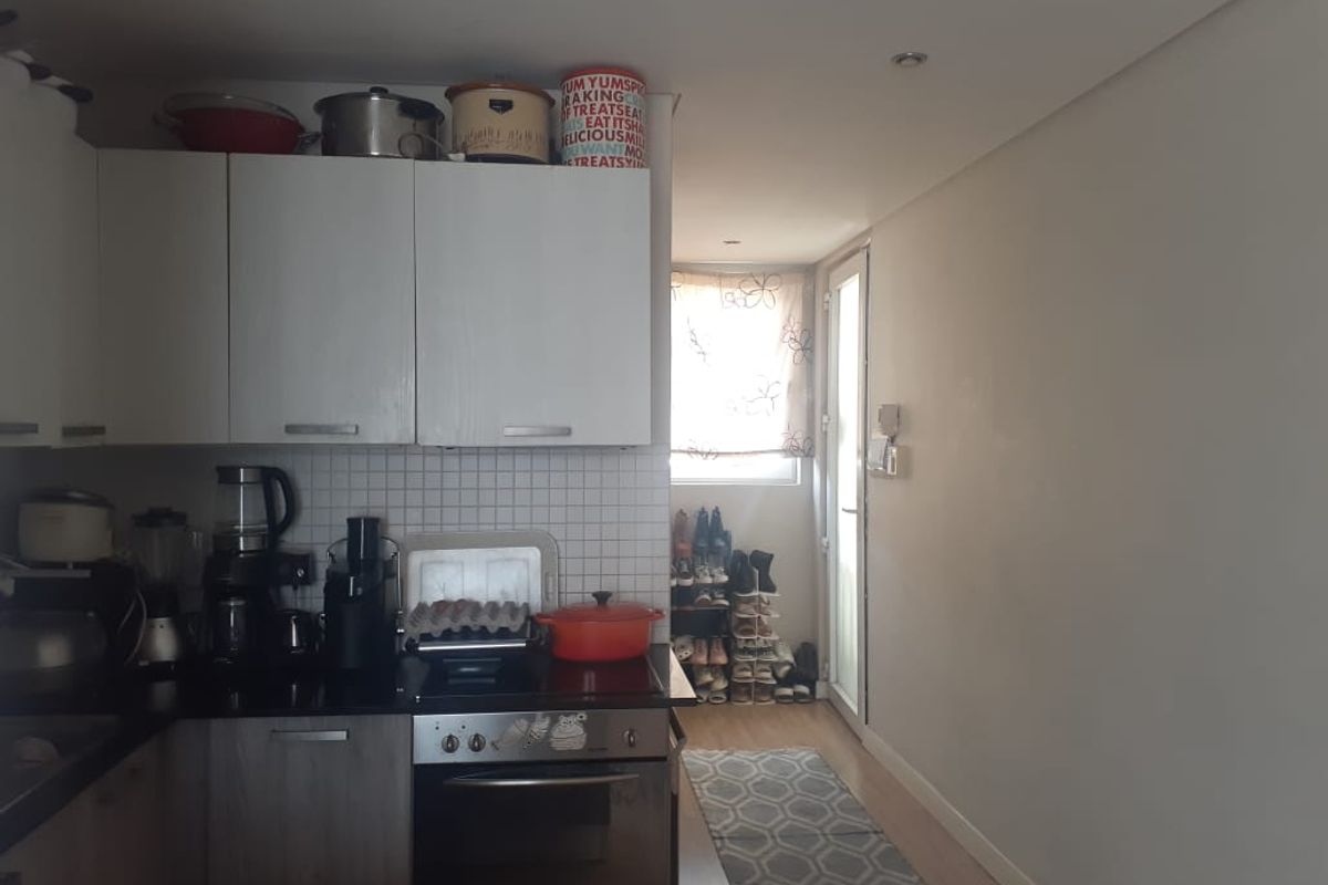 1 bedroom apartment for sale in Port Elizabeth Central - Photo 2