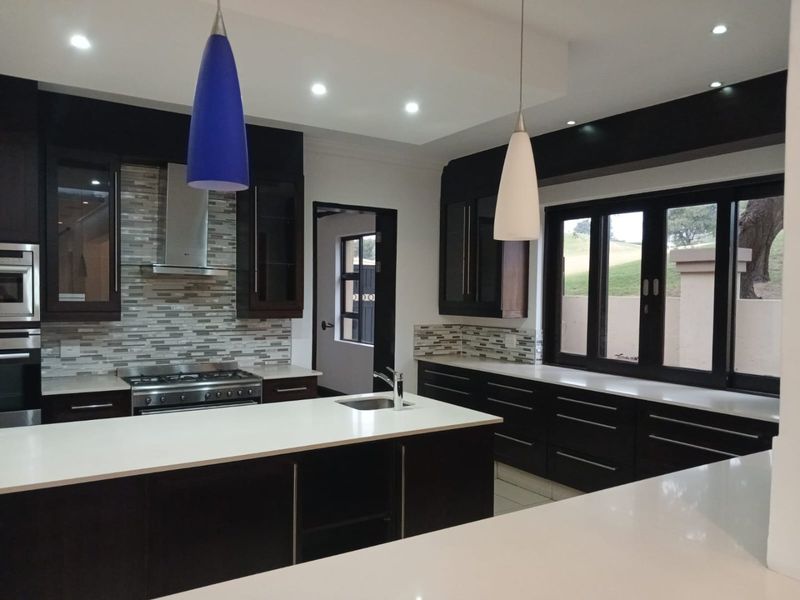 An Exceptional Triple-Storey Masterpiece in a Blue Valley - Photo 6