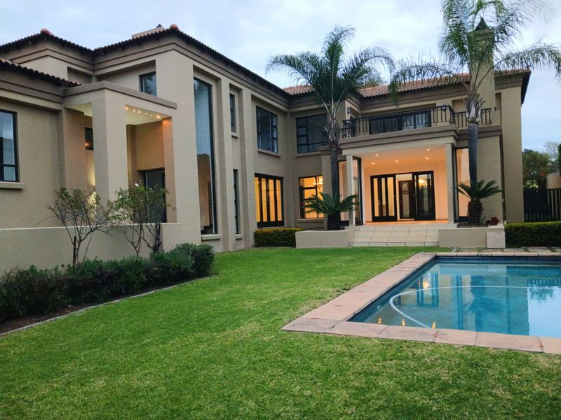 An Exceptional Triple-Storey Masterpiece in a Blue Valley - Photo 1