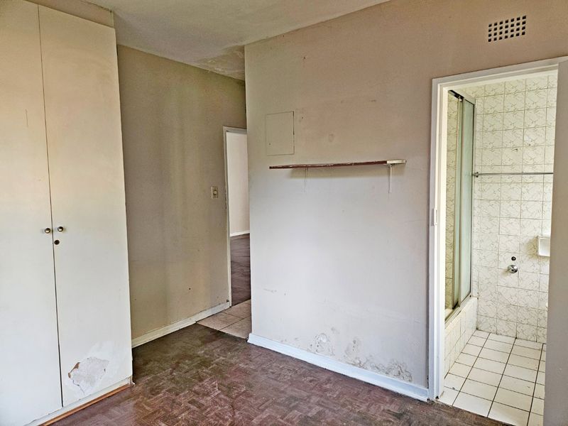 Charming 2 Bedroom Ground Floor Apartment for Sale in Kempton Park - Photo 9