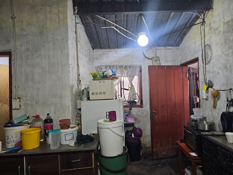 2 Bedroom Investment Property for Sale in Ivory Park - Photo 2